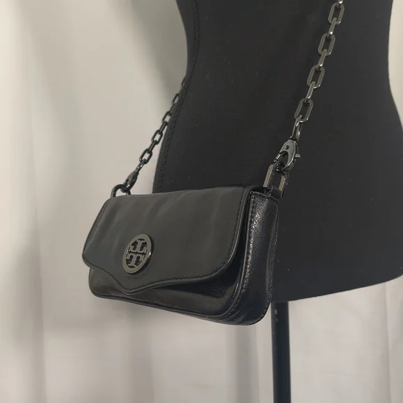 Black Leather Chain Shoulder Bag - Picture 1 of 10